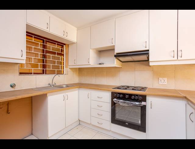 2 BEDROOM APARTMENT SOLD IN SOUTHFIELD